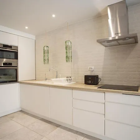 Modern 3 Bedroom Duplex Adeje Center Wifi * 阿德耶