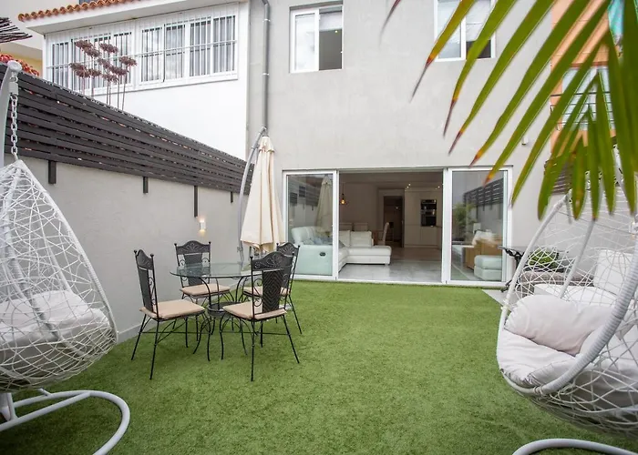 Modern 3 Bedroom Duplex Adeje Center Wifi Feriehus *