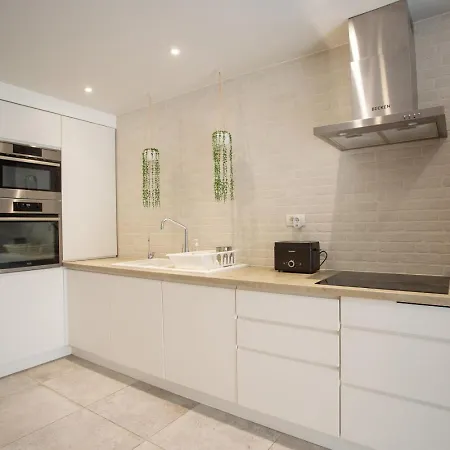 Modern 3 Bedroom Duplex Adeje Center Wifi Holiday home *