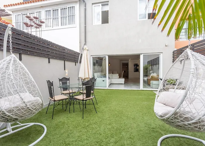 Modern 3 Bedroom Duplex Adeje Center Wifi 펜션