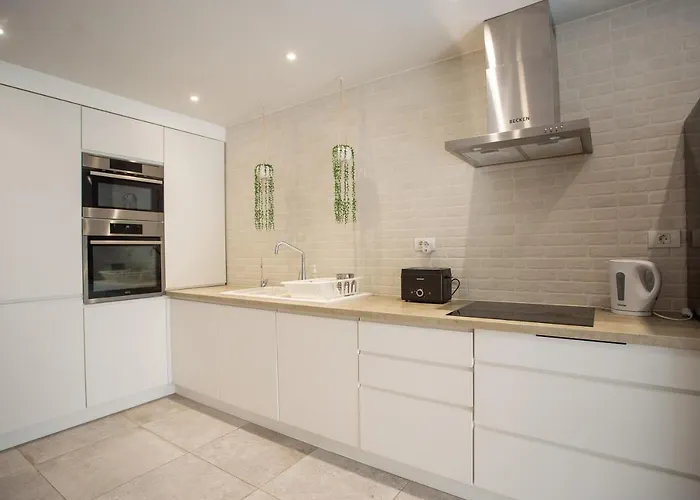 Modern 3 Bedroom Duplex Adeje Center Wifi * 아데제