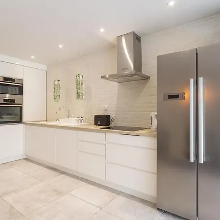 Modern 3 Bedroom Duplex Adeje Center Wifi 펜션 아데제